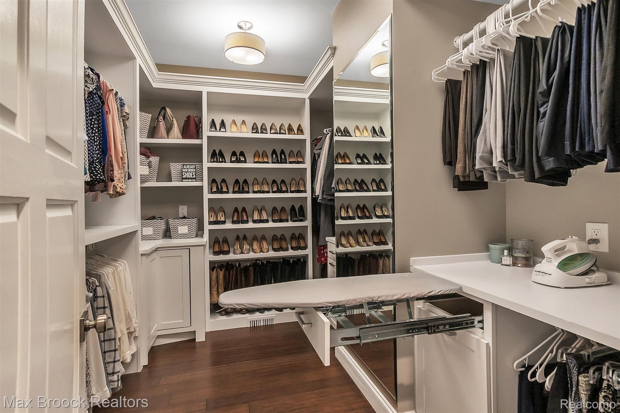 6765 Ridgewood Road Clarkston, MI 48346 - Photo 8 of 92 029-6765-Ridgewood-Rd-WindowStill-Re.jpg