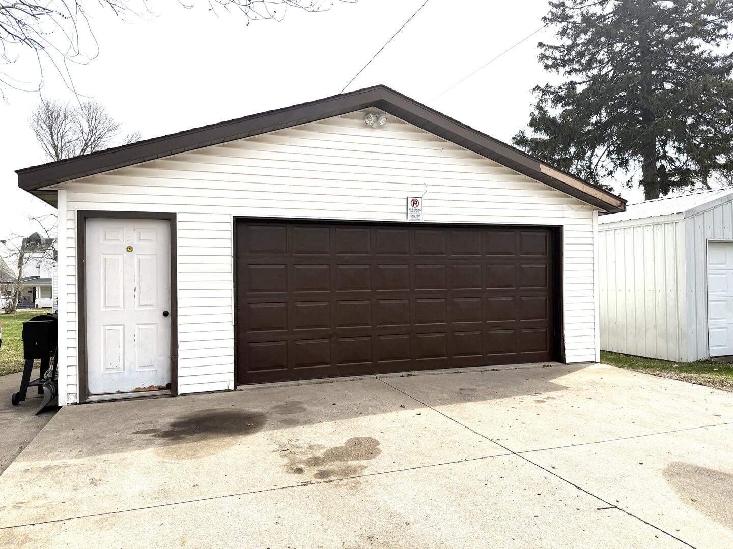 504 11th Avenue Mendota, IL 61342 - Photo 15 of 15 a view of garage