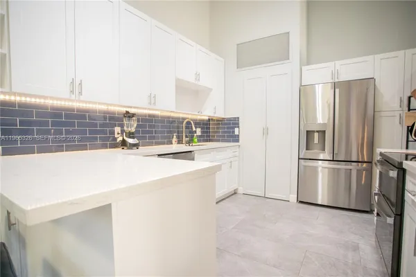 $5,200 | 523 Leslie Drive, Hallandale Beach, FL 33009