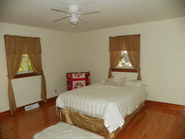 279 Patsy Avenue Collinsville, VA 24078 - Photo 2 of 5 Bedroom
