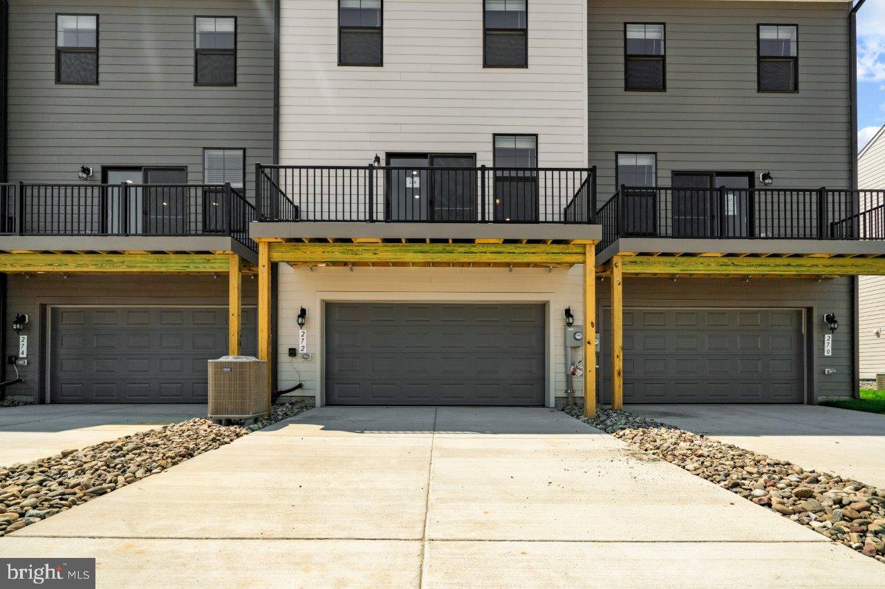 740 Compass Way Frederick, MD 21701 - Photo 4 of 33 Gallery Image 4