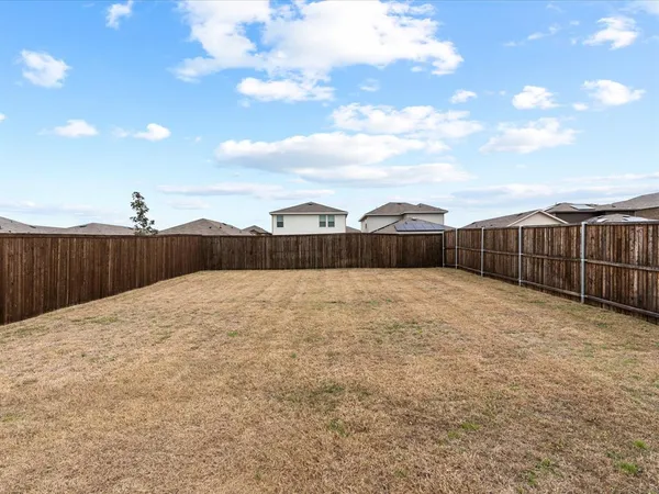 $299,999 | 1041 Old Oaks Drive, Forney, TX 75126