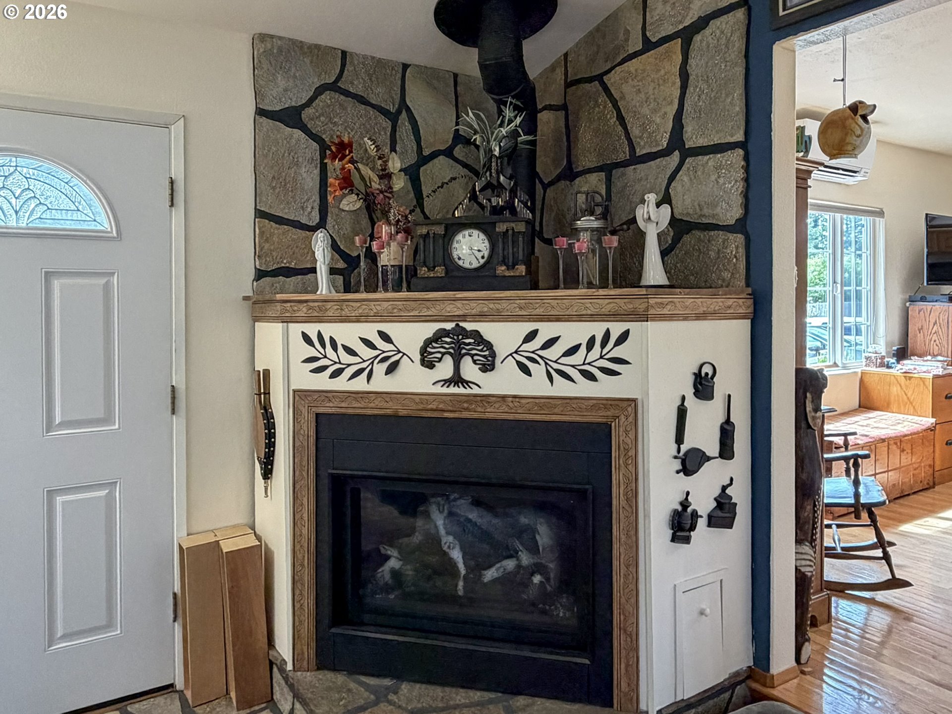 1372 Hampton Road Brookings, OR 97415 - Photo 2 of 42 a view of fireplace and utility room