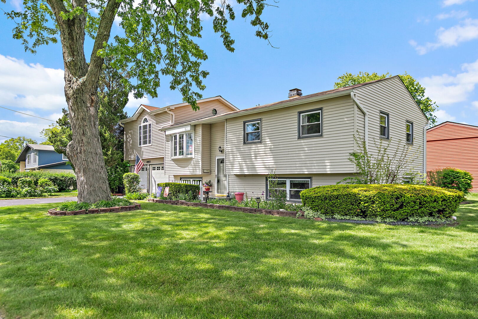 4403 Maple Court Rolling Meadows, IL 60008 - Photo 2 of 52