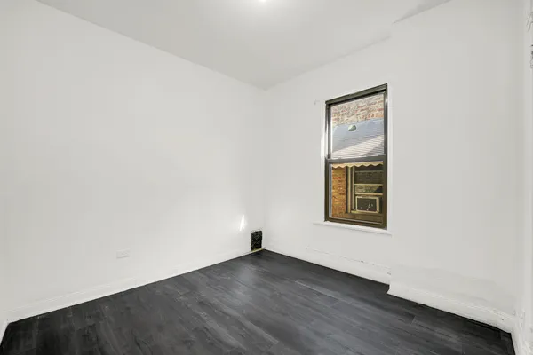$469,000 | 928 East 46th Street, Chicago, IL 60653