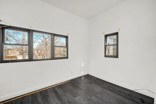 $469,000 | 928 East 46th Street, Chicago, IL 60653