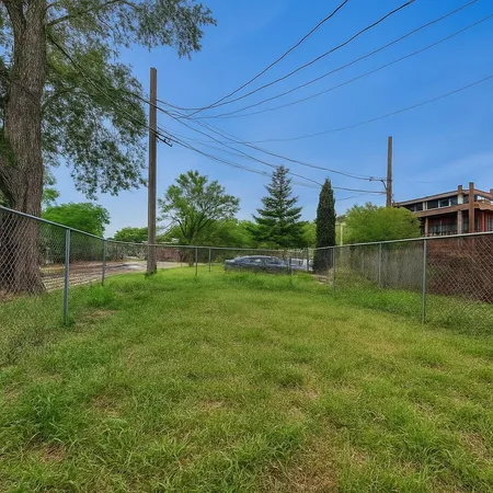 $469,000 | 928 East 46th Street, Chicago, IL 60653