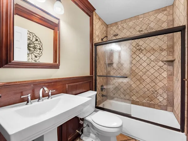 $1,600 | 1211 Bigelow Street, Houston, TX 77009