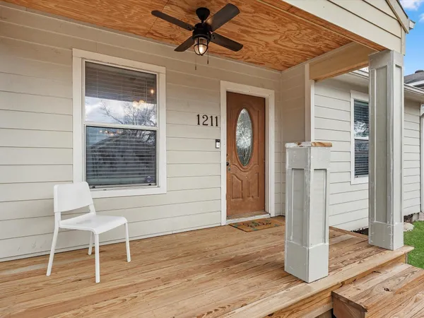 $1,600 | 1211 Bigelow Street, Houston, TX 77009