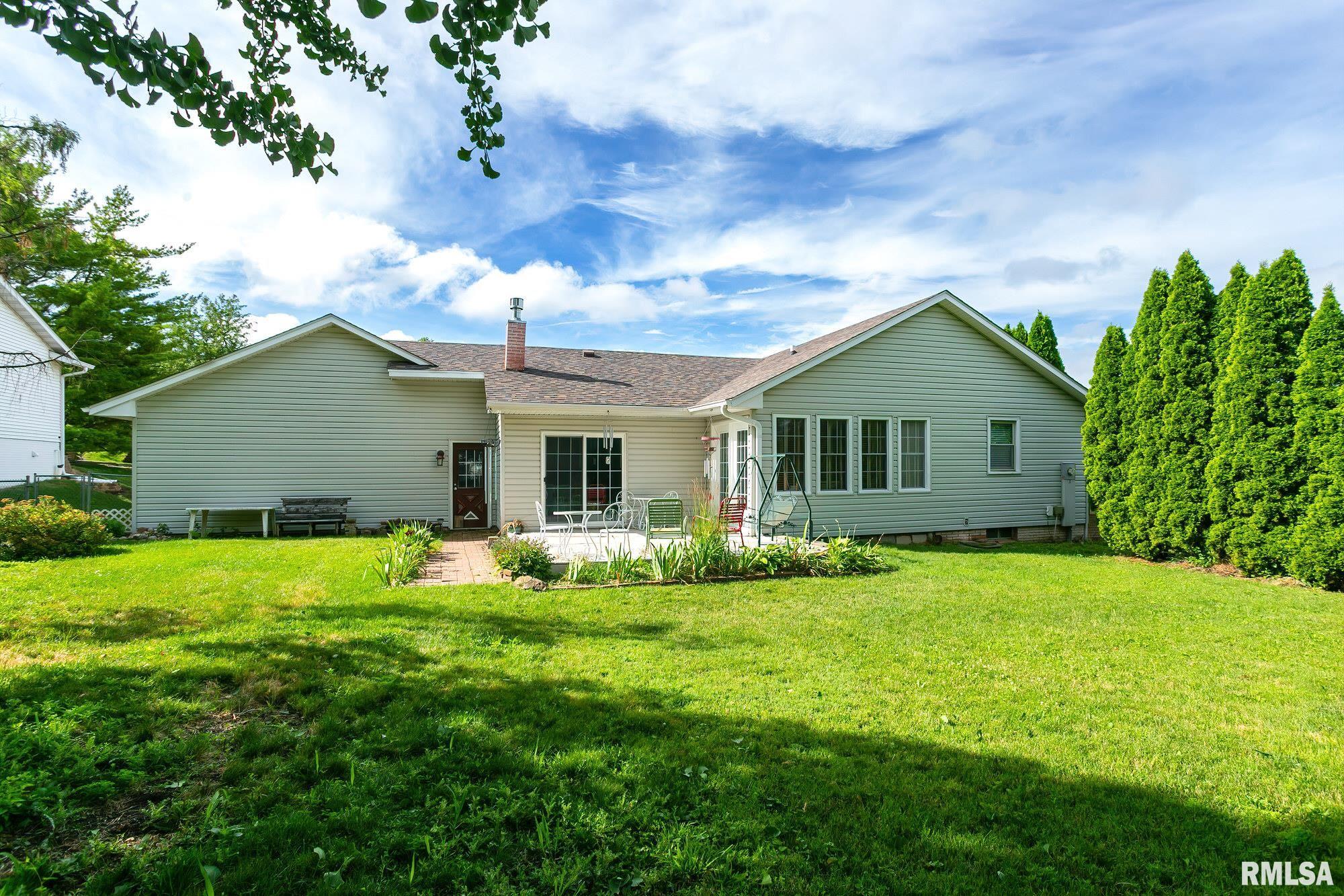 1736 Winding Hill Road Davenport, IA 52807 - Photo 27 of 28 Gallery Image 27
