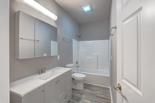 $277,500 | 620 West Delavan Drive, Janesville, WI 53546