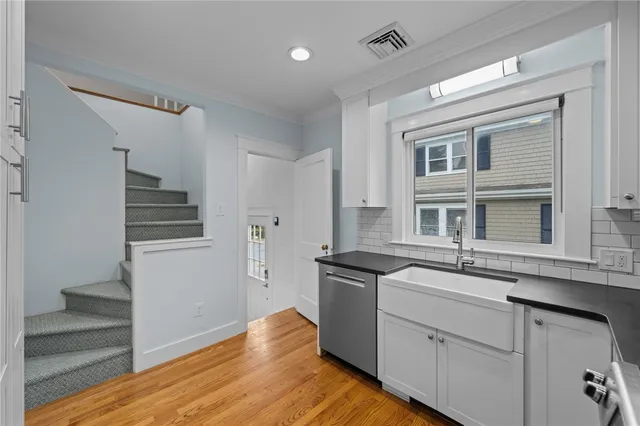 $3,950 | 36 Almy Street, Newport, RI 02840