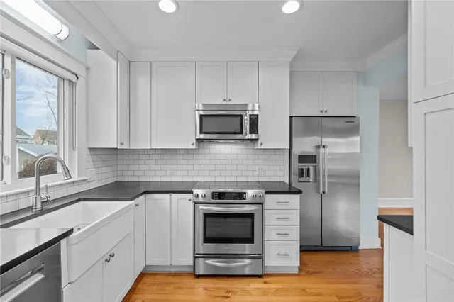 $3,950 | 36 Almy Street, Newport, RI 02840