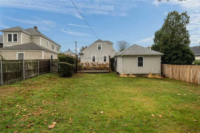 $3,950 | 36 Almy Street, Newport, RI 02840