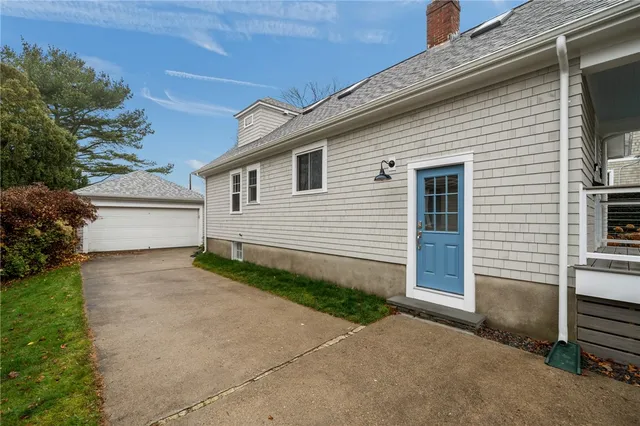 $3,950 | 36 Almy Street, Newport, RI 02840