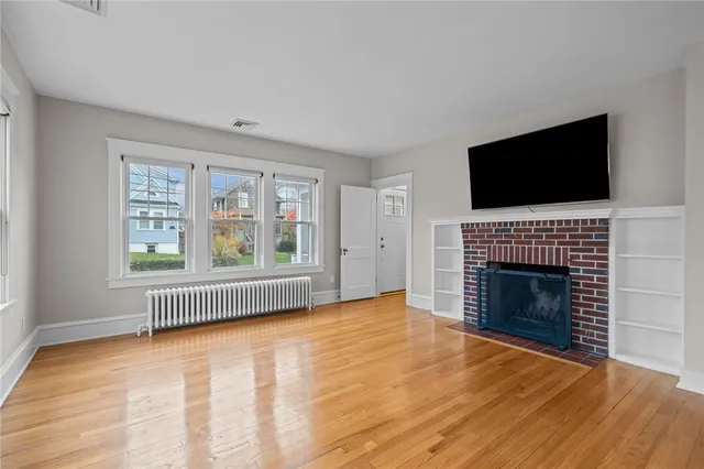 $3,950 | 36 Almy Street, Newport, RI 02840