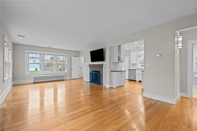 $3,950 | 36 Almy Street, Newport, RI 02840