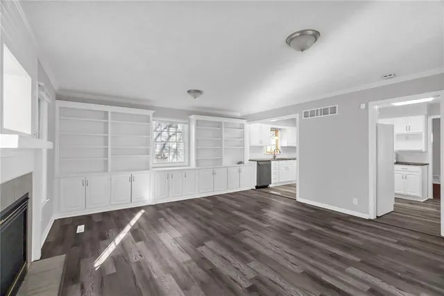 $279,000 | 3412 South Emery Street, Independence, MO 64055