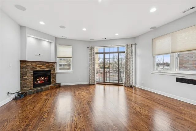 $2,499 | 7932 West Grand Avenue, Unit 2W, Elmwood Park, IL 60707