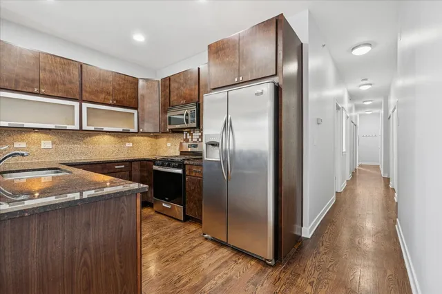 $2,499 | 7932 West Grand Avenue, Unit 2W, Elmwood Park, IL 60707