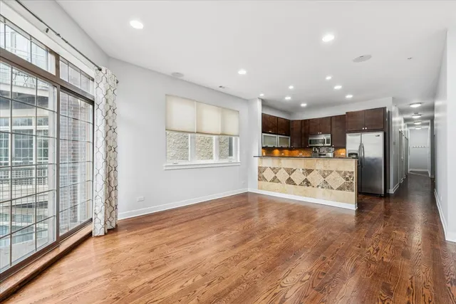 $2,499 | 7932 West Grand Avenue, Unit 2W, Elmwood Park, IL 60707