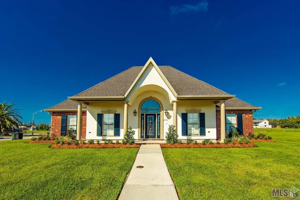 $649,900 | 272 Tulip Drive, Houma, LA 70360
