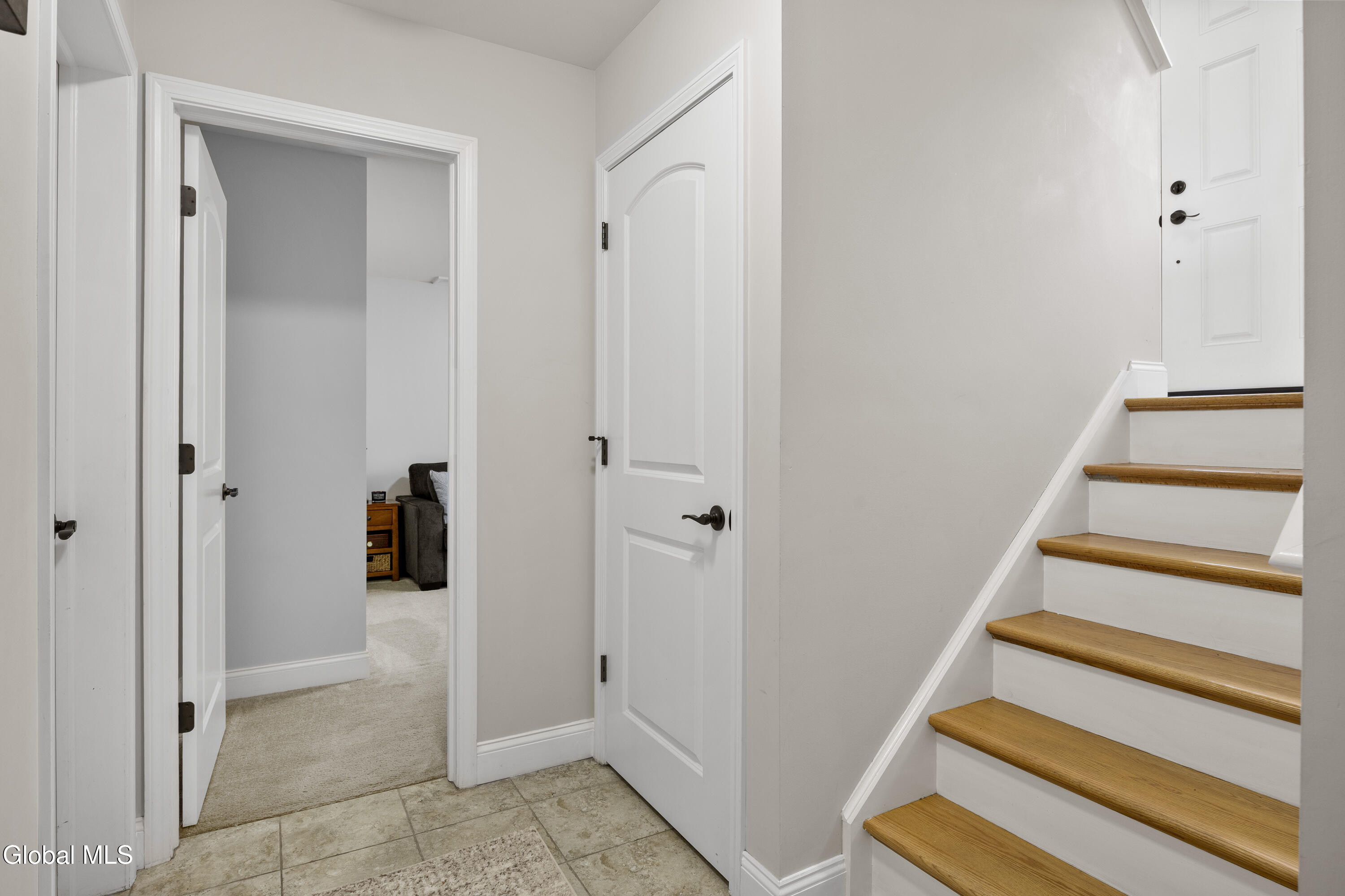 3062 Sunset Lane Schenectady, NY 12303 - Photo 25 of 37 26