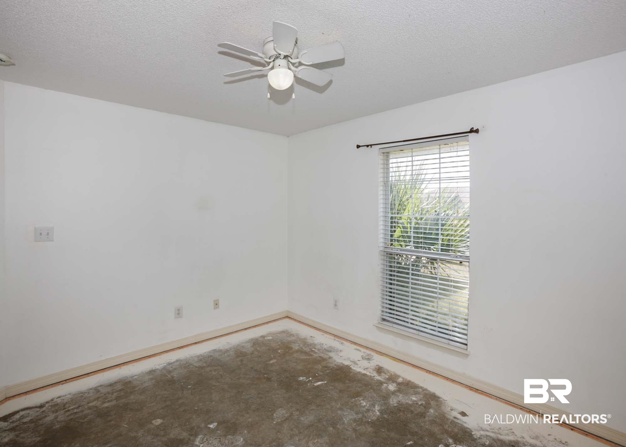 2530 Ashburn Lane Foley, AL 36535 - Photo 29 of 46 Unfurnished room featuring ceiling fan and a textured ceiling