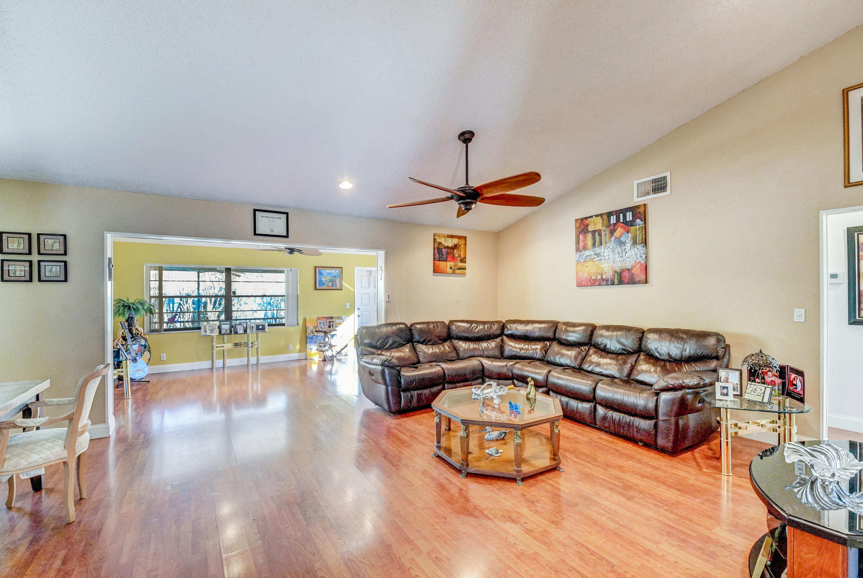 9261 Southampton Place Boca Raton, FL 33434 - Photo 21 of 66 Recessed Lighting