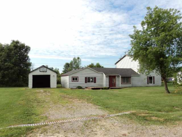 7206 Park Road Lexington, MI 48450 - Photo 1 of 7 31079514.JPG