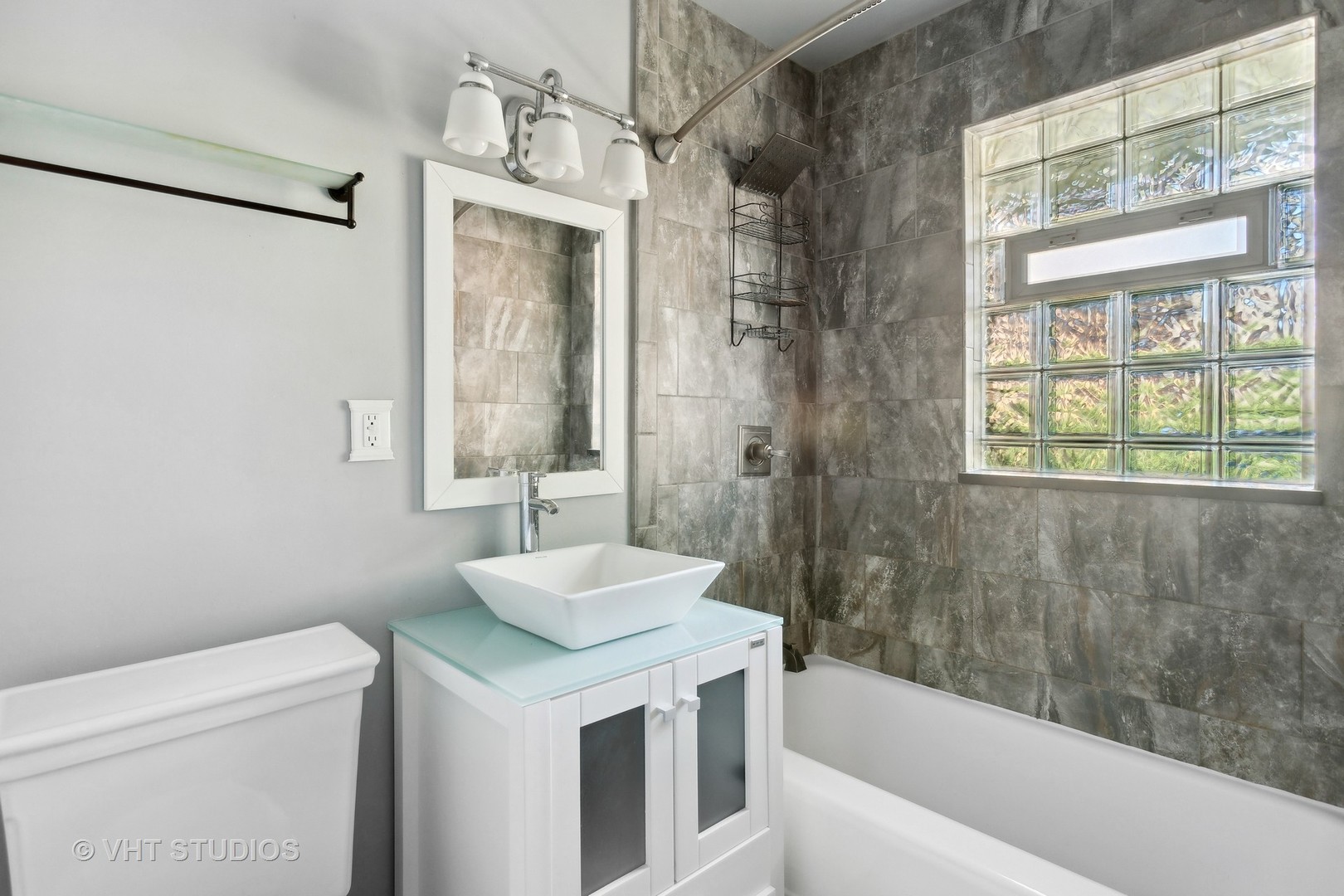 117 South George Street Mount Prospect, IL 60056 - Photo 11 of 20 Gallery Image 11