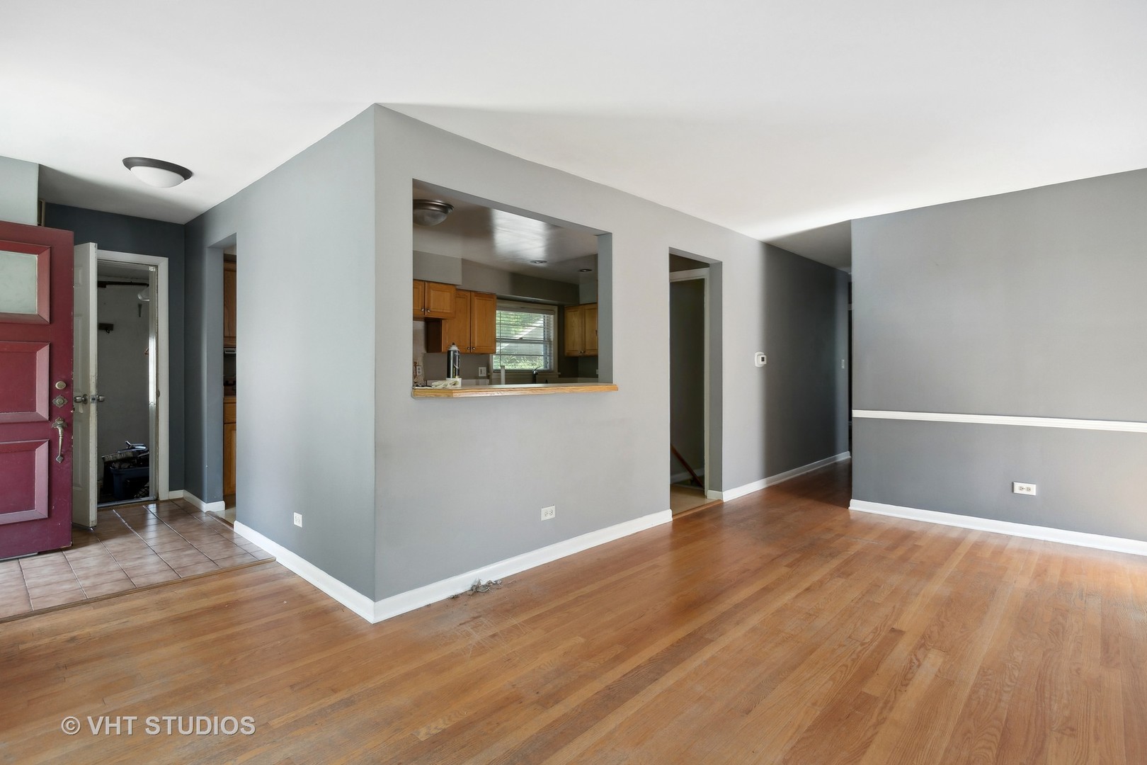 117 South George Street Mount Prospect, IL 60056 - Photo 2 of 20 Gallery Image 2