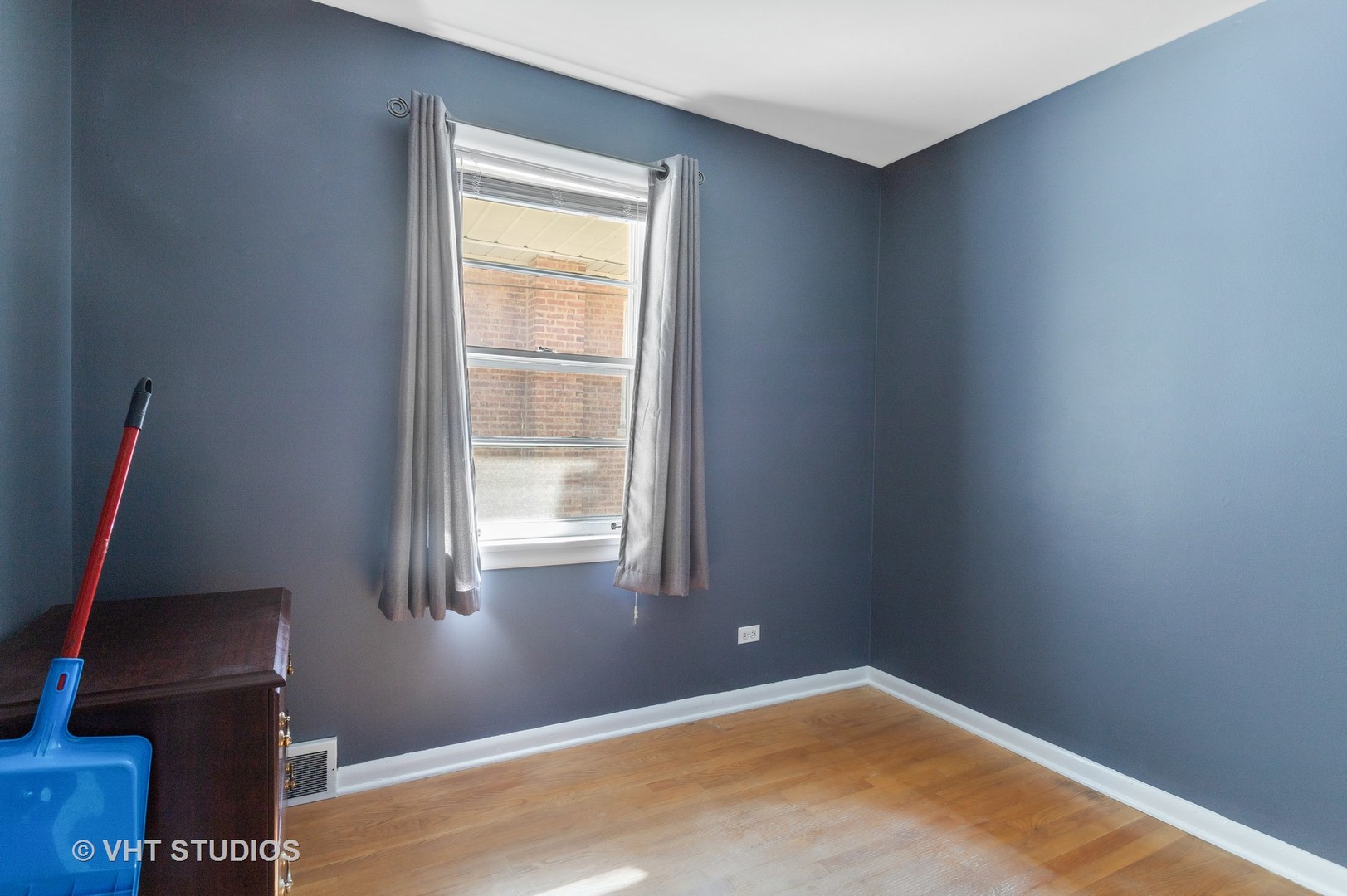 117 South George Street Mount Prospect, IL 60056 - Photo 8 of 20 Gallery Image 8