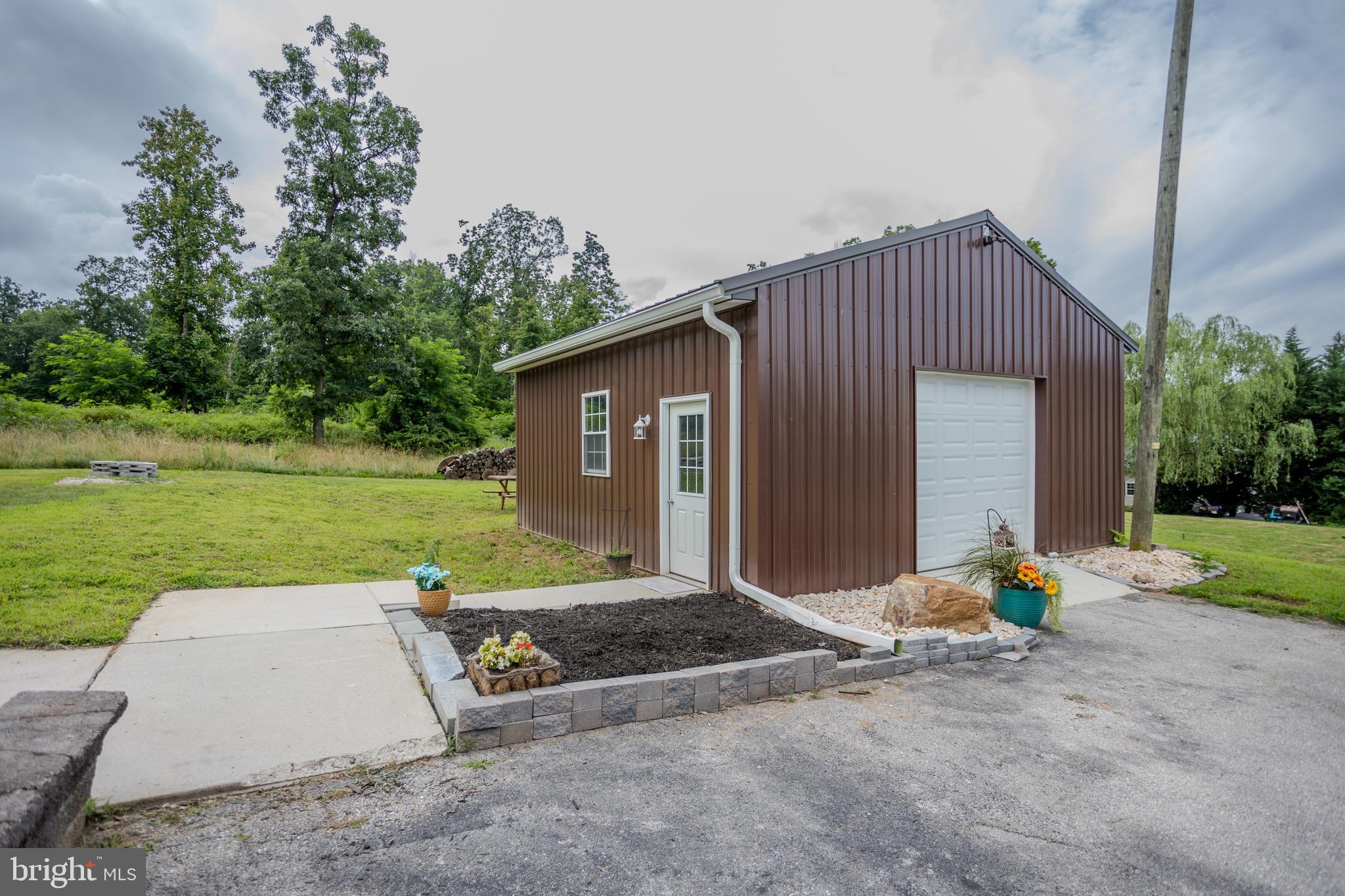 395 Green Springs Road Hanover, PA 17331 - Photo 12 of 61 Gallery Image 12