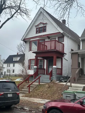 $139,900 | 3730 West Brown Street, Unit 3732, Milwaukee, WI 53208