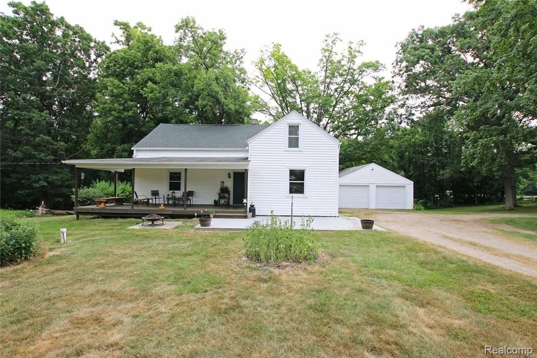 1432 North Van Road Holly, MI 48442 - Photo 1 of 53 1) Front.jpg