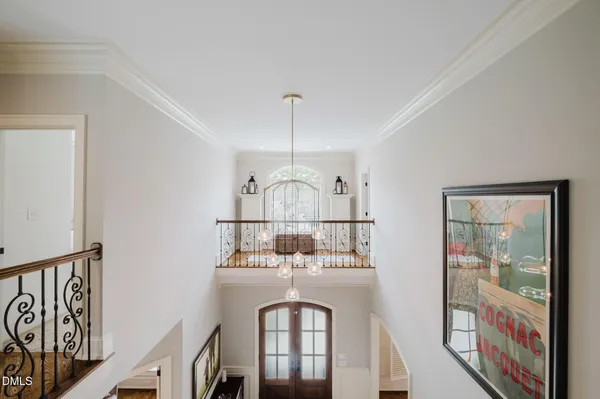 a en suite bathroom with a sink and a mirror