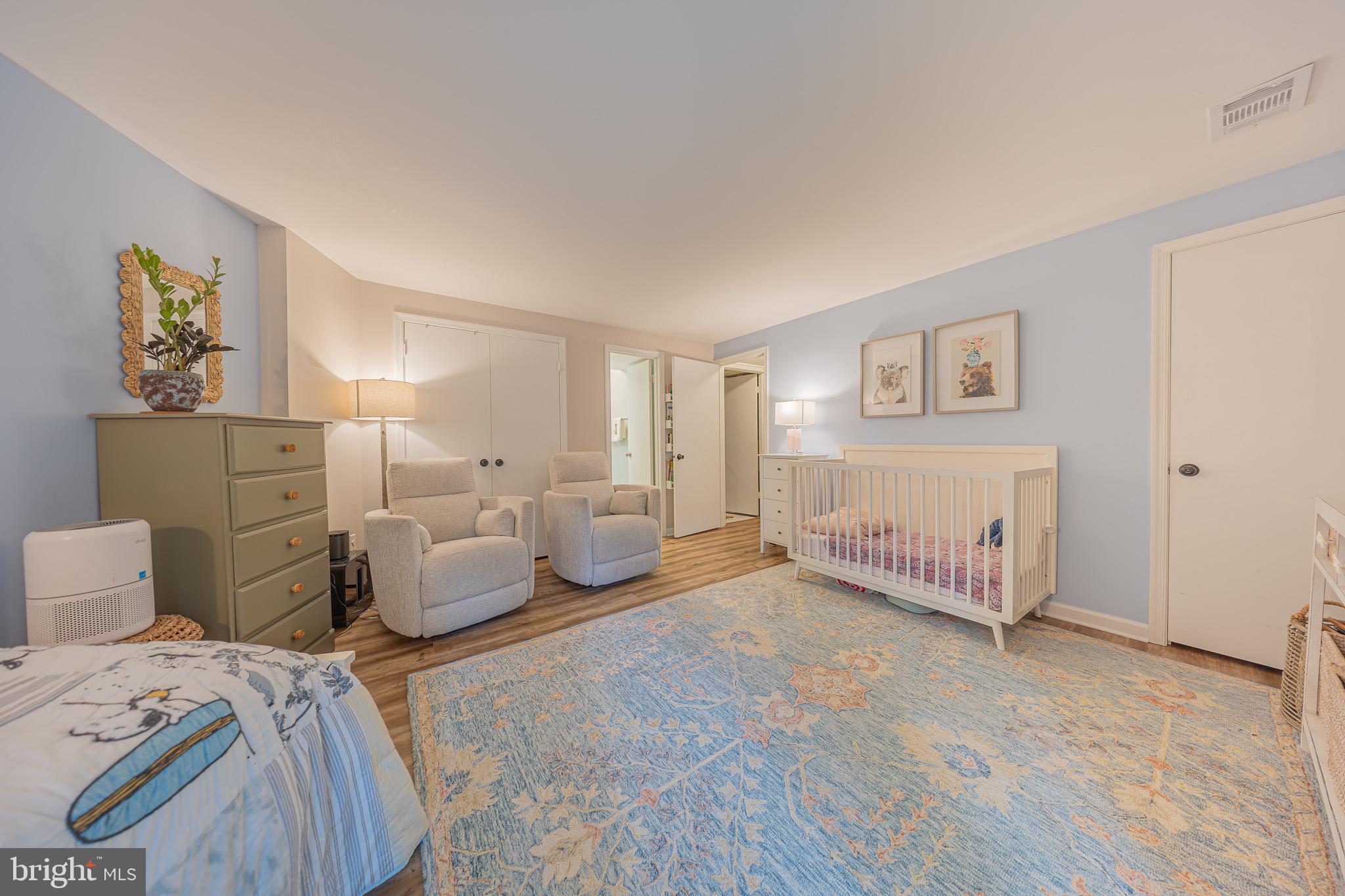 11287 Silentwood Lane Reston, VA 20191 - Photo 6 of 21 Spacious and inviting. Note the 2 closets