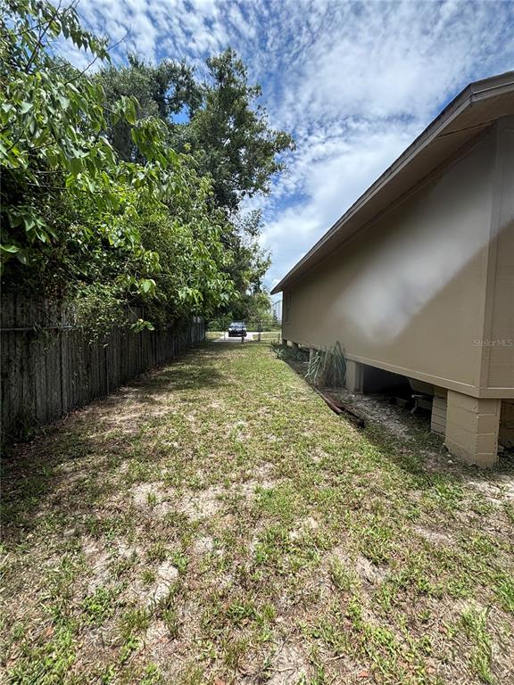 13232 Blissfield Road Odessa, FL 33556 - Photo 17 of 35