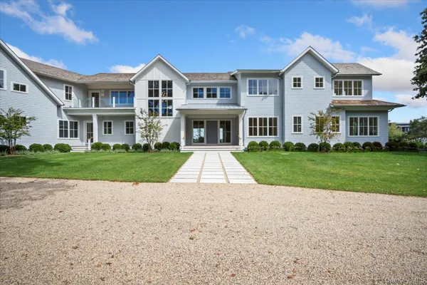 $13,950,000 | 551 Main Street, Quiogue, NY 11978