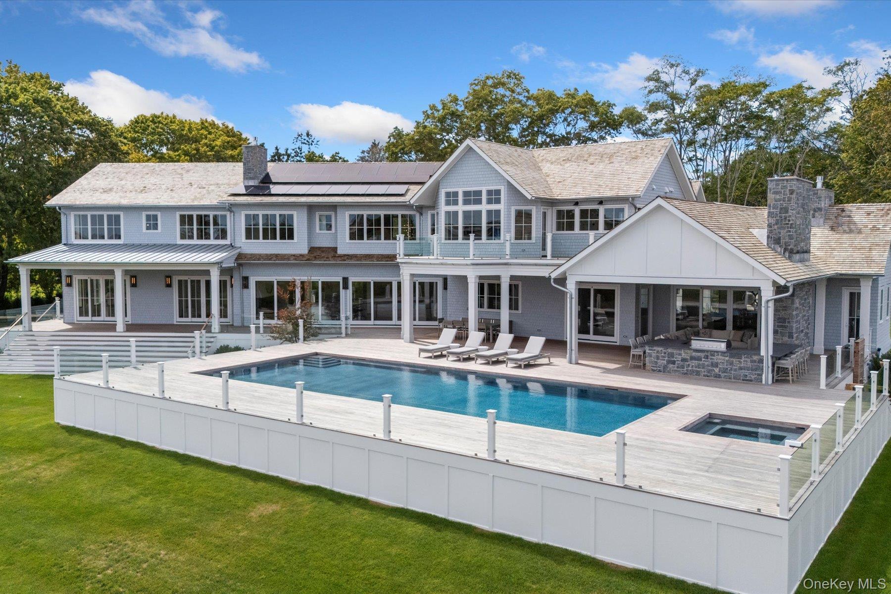 551 Main Street Quiogue, NY 11978 - Photo 39 of 50