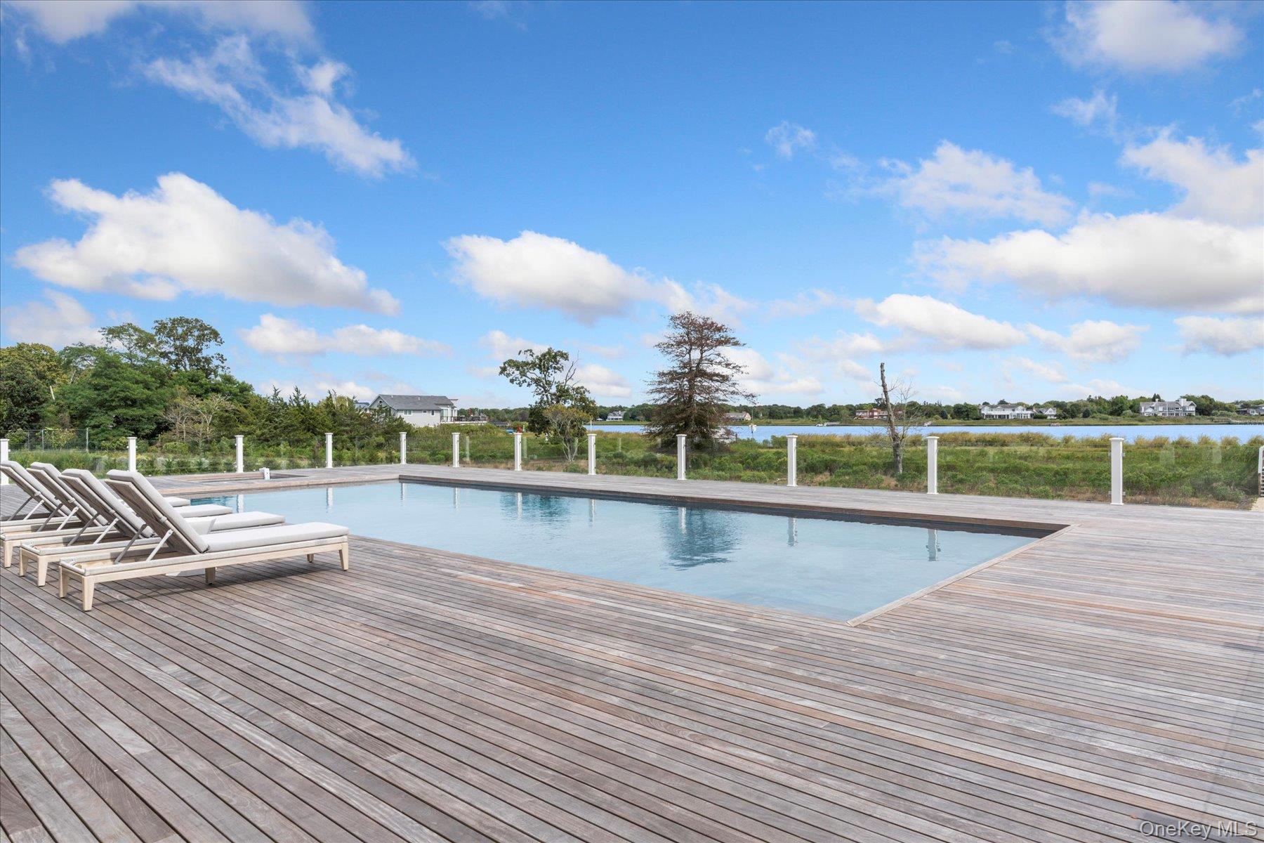 551 Main Street Quiogue, NY 11978 - Photo 40 of 50