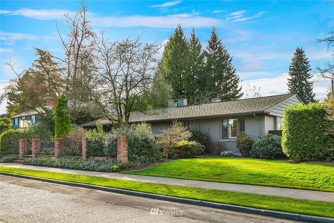 6570 Northeast Windermere Road Seattle, WA 98105 - Photo 36 of 37