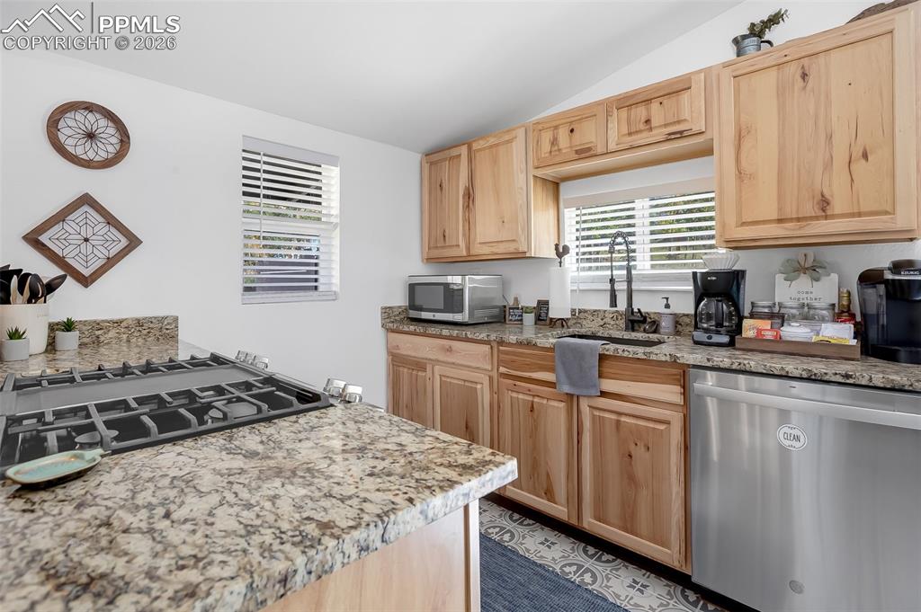 222 Nottingham Lane Divide, CO 80814 - Photo 18 of 34