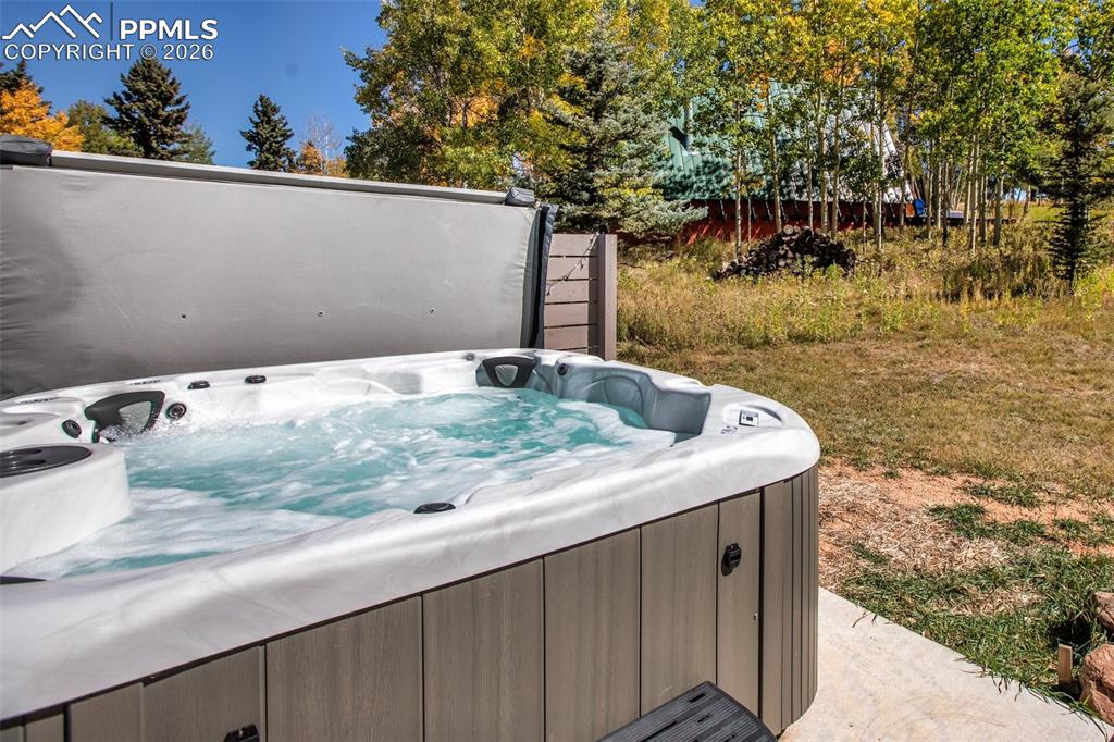 222 Nottingham Lane Divide, CO 80814 - Photo 4 of 34 Hot tub