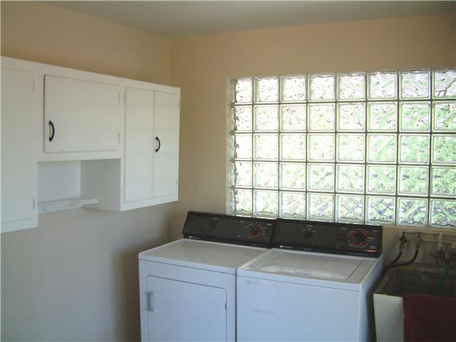 9750 Brookville Road Indianapolis, IN 46239 - Photo 9 of 11 Gallery Image 9