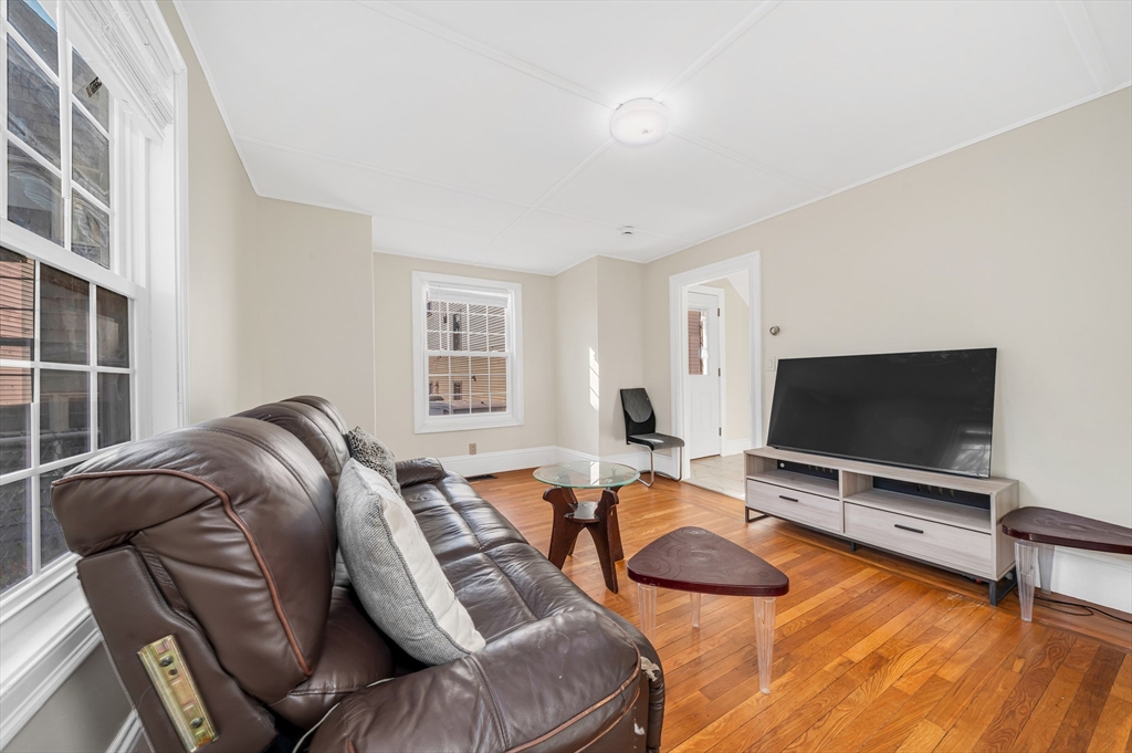 12 Adams Street Lynn, MA 01902 - Photo 5 of 22