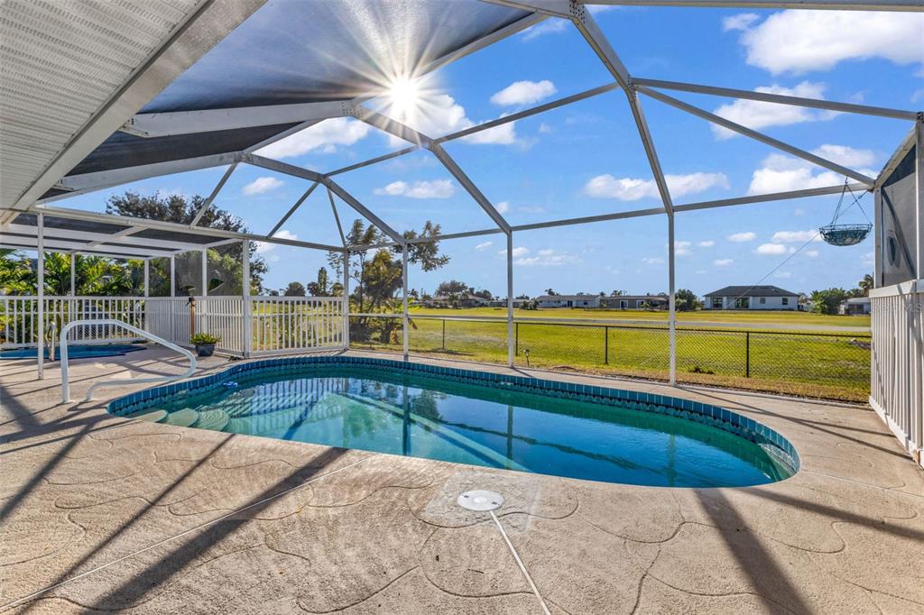 194 Caddy Road Rotonda West, FL 33947 - Photo 34 of 46