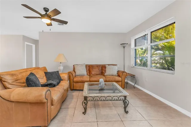 $289,900 | 194 Caddy Road, Rotonda West, FL 33947