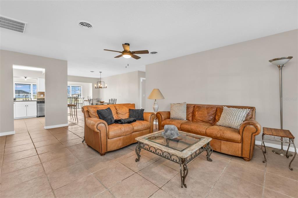 194 Caddy Road Rotonda West, FL 33947 - Photo 5 of 55